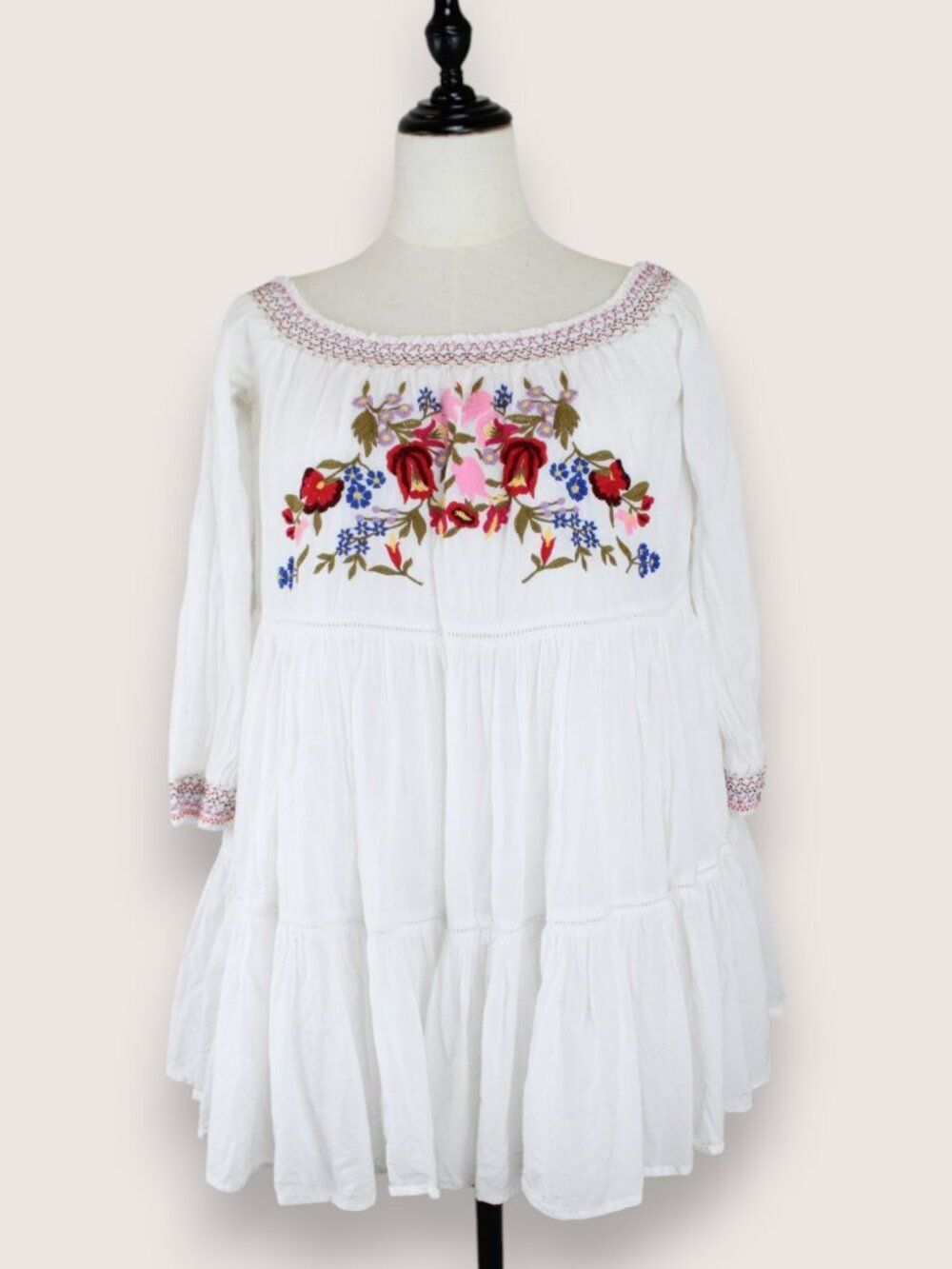 Free People White Baby Doll Top Embroidered Flowers Off-Shoulder Sm